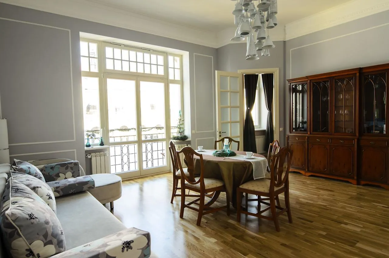 Ratusha Apartments Lemberg Ukraine